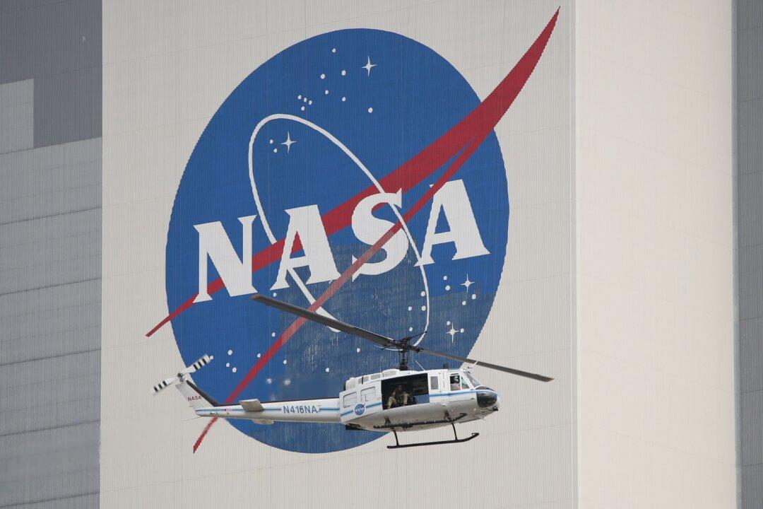 SpaceX Awarded Contract to Launch NASA Mission to Jupiter Moon Europa