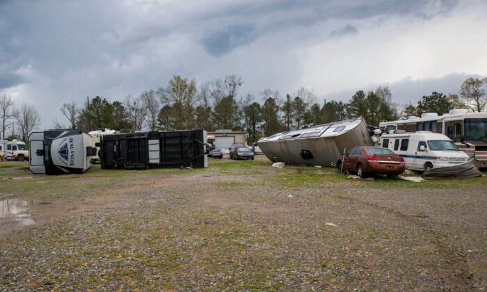 Severe Storms, Tornadoes Possible Across the Deep South
