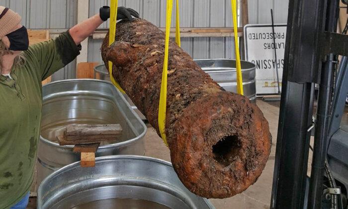 Artifacts, Cannons Dredged Up From Savannah River May Predate Civil War
