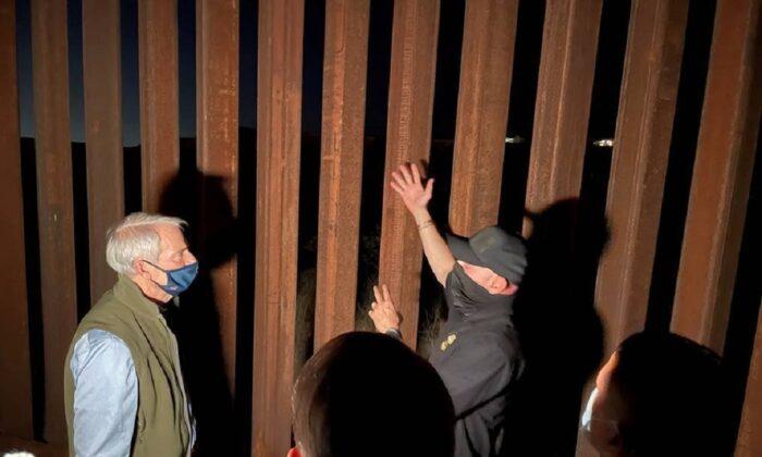 'Alarming:' Senators Visit Border, See Surge in Illegal Immigrants Firsthand