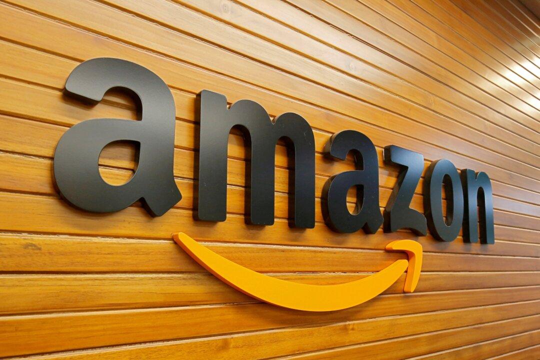 India Court Orders Antitrust Body to Rule on Amazon–Future Dispute Within 2 Weeks