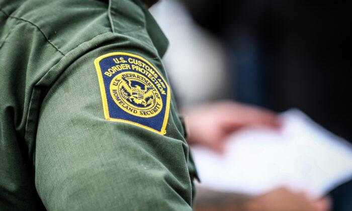 Border Patrol Agents Arrest 32 Mexican Nationals Who Crossed Illegally Into Arizona Dressed in Camo