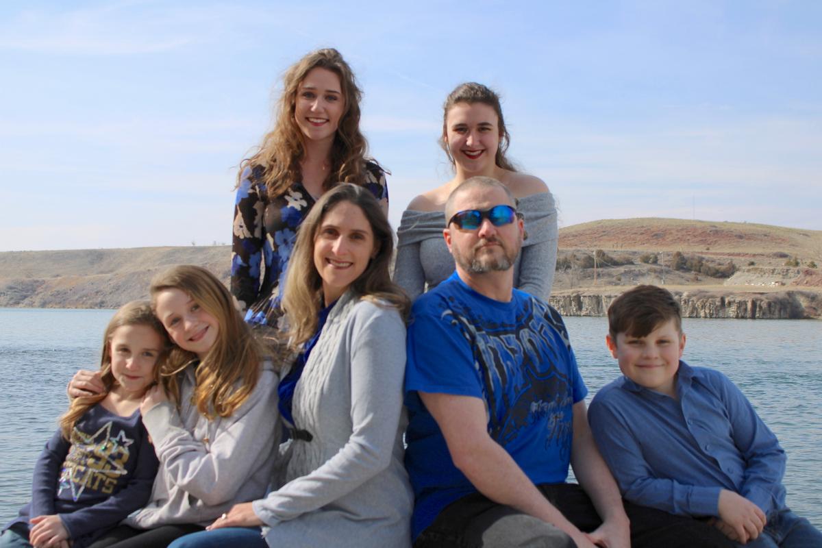 Adria and Greg Strable with their children: Samantha, 20; Kimberly, 17; Courtney, 12; Maverick, 10; and Sapphire, 8. (Courtesy of <a href="https://www.facebook.com/adria.strable">Adria Strable</a>)