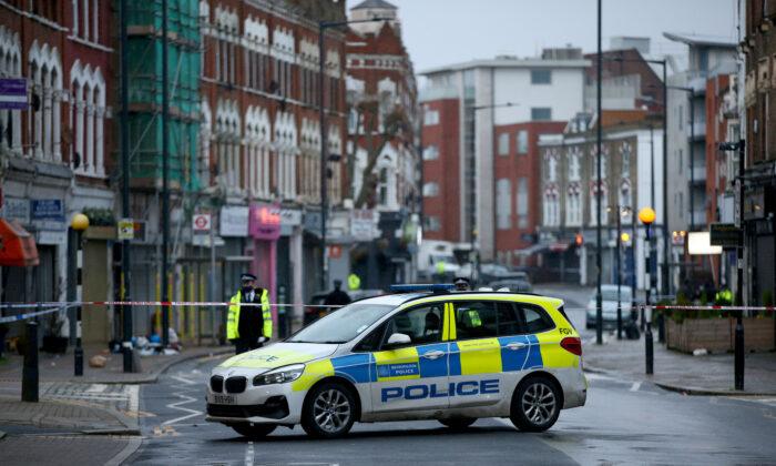 London Police Arrest Man on Suspicion of Terrorism Offences