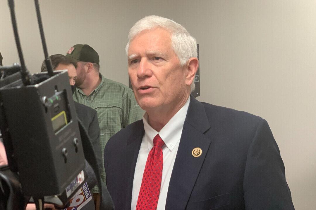 Congressman Claims House Rep’s ‘Team’ Broke Into House, ‘Accosted’ His Wife to Serve Lawsuit