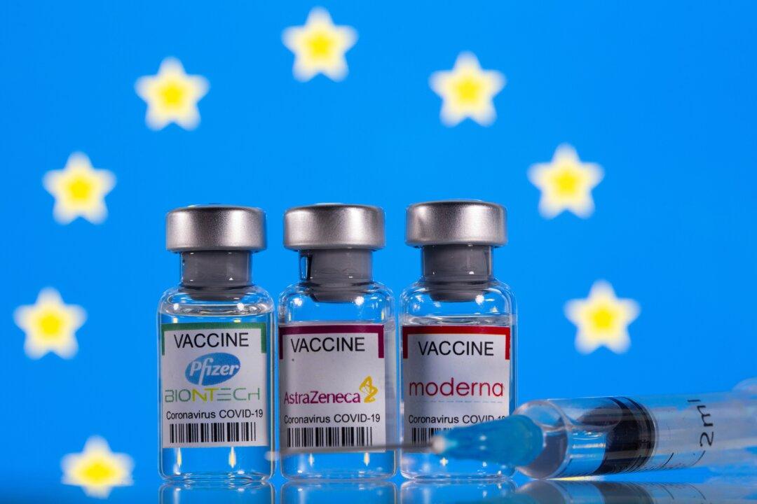 EU to Extend Vaccine Export Curbs to Cover Britain, Backloading: Source