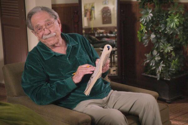  George Segal is in a scene from the comedy series, "The Goldbergs." (ABC via AP)