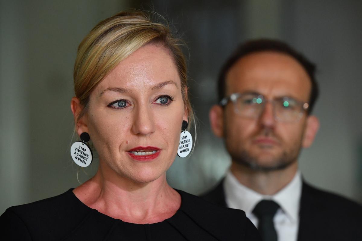 Crossbench Senators Call for Better Regulations on Political Donations