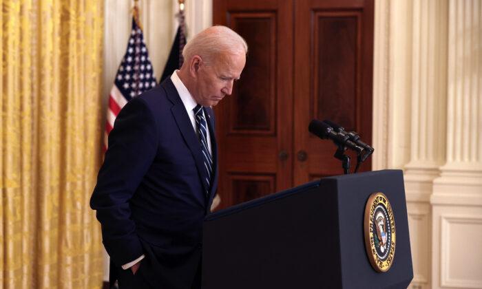 Photographs Show Notes Used by Biden During First Solo Press Conference