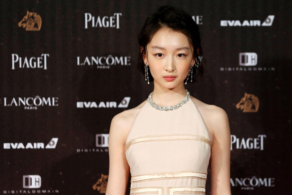 Actress Zhou Dongyu poses on the red carpet at the 53rd Golden Horse Awards in Taipei, Taiwan, on Nov. 26, 2016. (Tyrone Siu/Reuters)