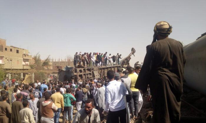 Trains Collide in Southern Egypt, Killing at Least 32