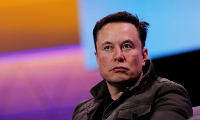Elon Musk’s Wealth Declines by $15B as Tech Stocks Plunge