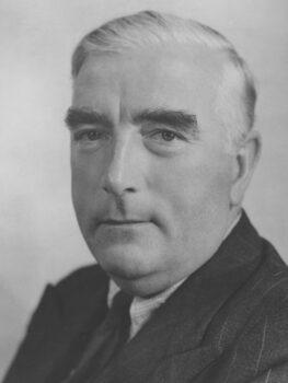 Headshot of Sir Robert Menzies (1894-1978), Australian politician who served two terms as Prime Minister of Australia, from 1939 to 1941 and 1949 to 1966, Australia, circa 1945. (FPG/Archive Photos/Getty Images)