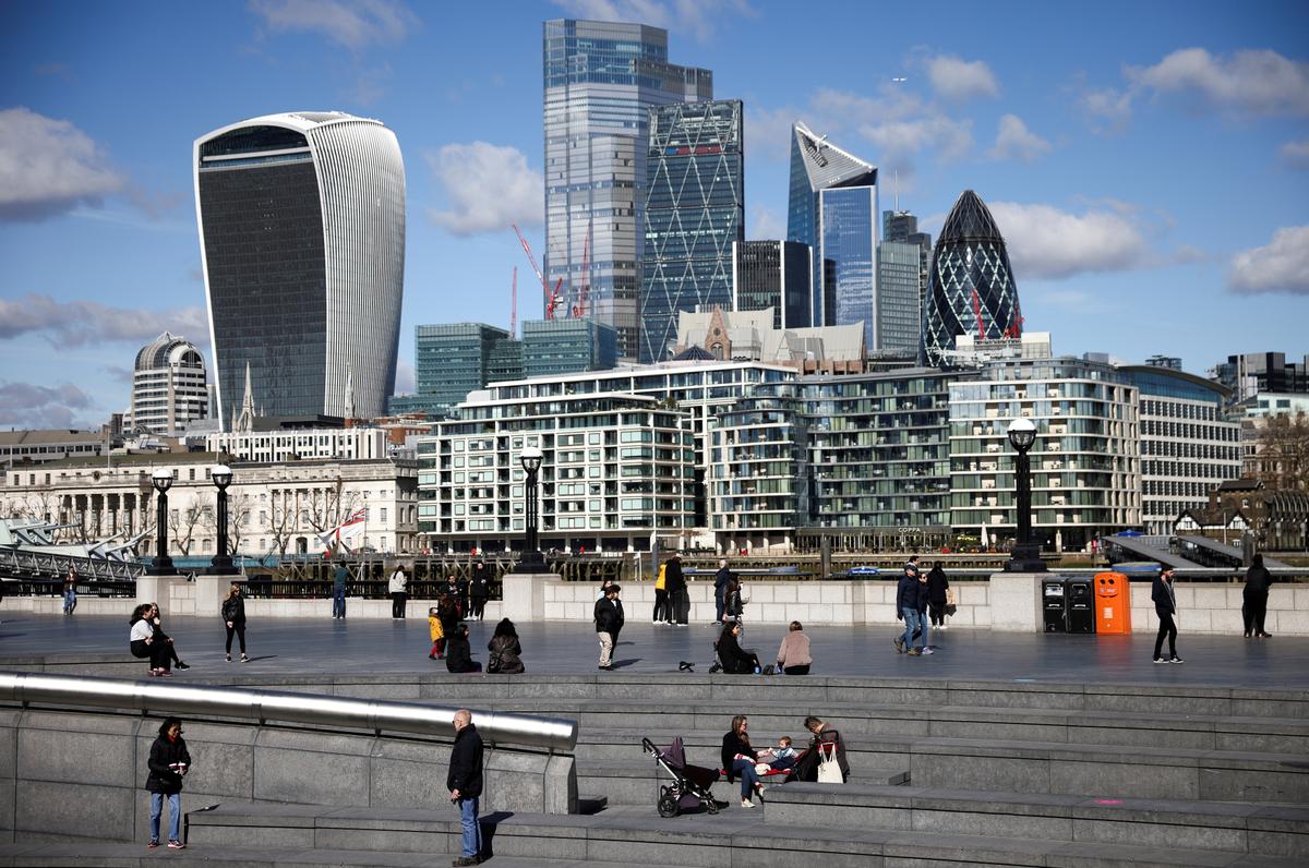 London’s Financial District to Convert Empty Offices Into New Homes