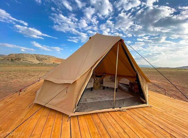 Fully off-the-grid glamping in the desert at Glamping Canyonlands in Utah. (Courtesy of Pitchup.com)