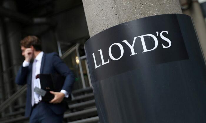 Lloyd’s of London Sees ‘Large Loss’ Due to Suez Canal Blockage