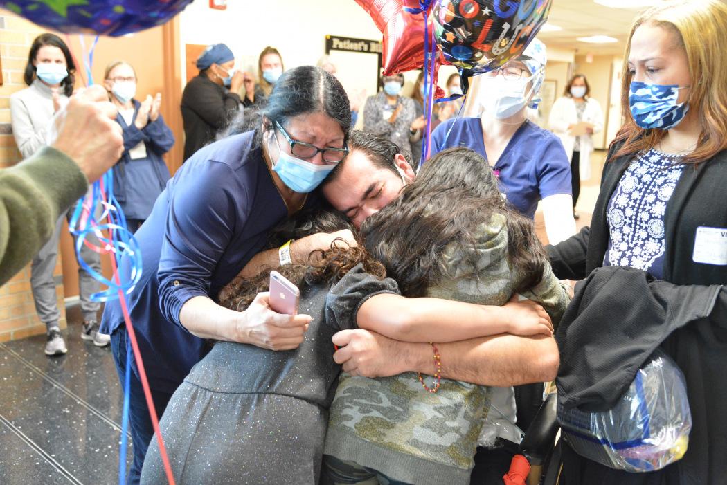 Hercules, his daughters Isabel and Safiah, and wife Jamila reunite after 72 days (Courtesy of <a href="https://mercymedicalcenter.chsli.org/">Catholic Health’s Mercy Hospital</a>)
