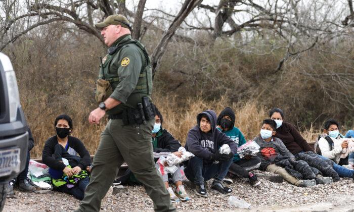 Deputy Border Chief Estimates ‘Way Over 100,000’ Illegal Border Crossers Evaded Capture This Year