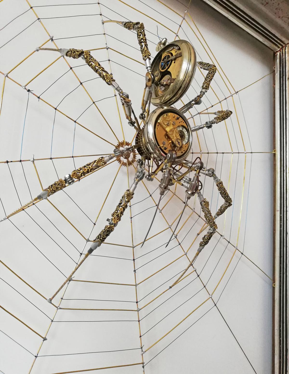 Yet another steampunk spider (Caters News)