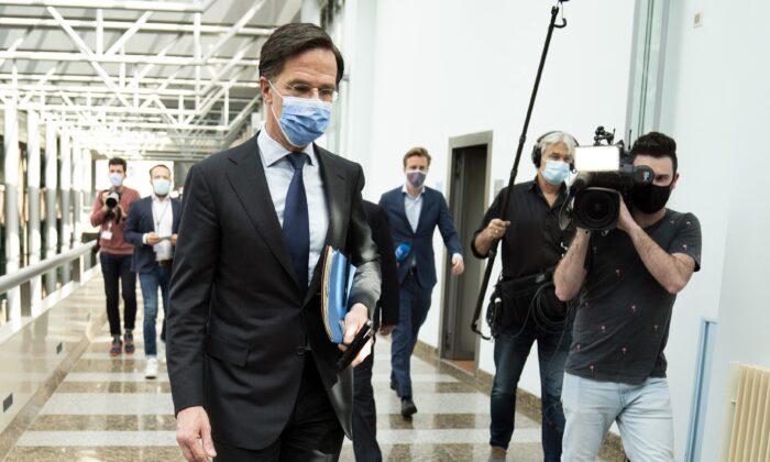 Dutch PM Rutte Fights for Political Life After Blunder