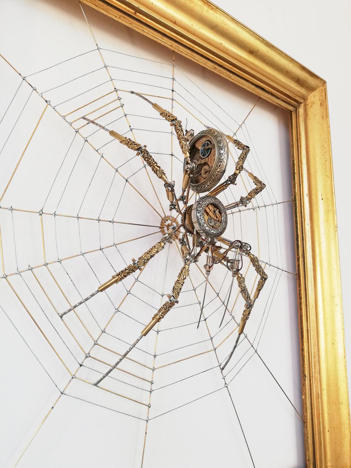 A mechanical "steampunk" spider created by Hungarian artist Peter Szucsy, 46 (Caters News)