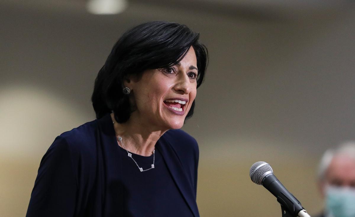 CDC: Fully Vaccinated People Don’t Have to Wear Masks Inside