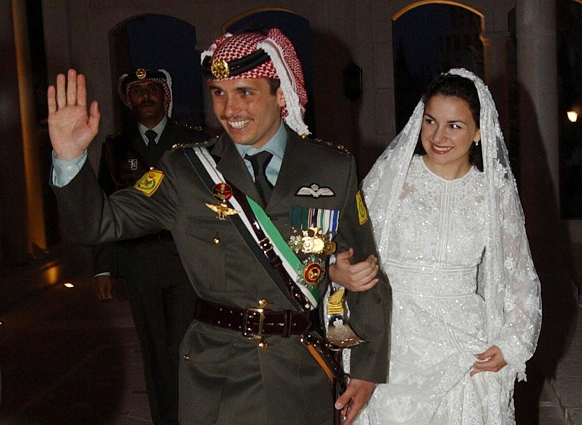 Jordan's Prince Hamza and his wife Princess Noor arrive at Zahran Palace, where they celebrated their wedding ceremony in Amman, Jordan, on May 27, 2004. (Hussein Malla/AP Photo)