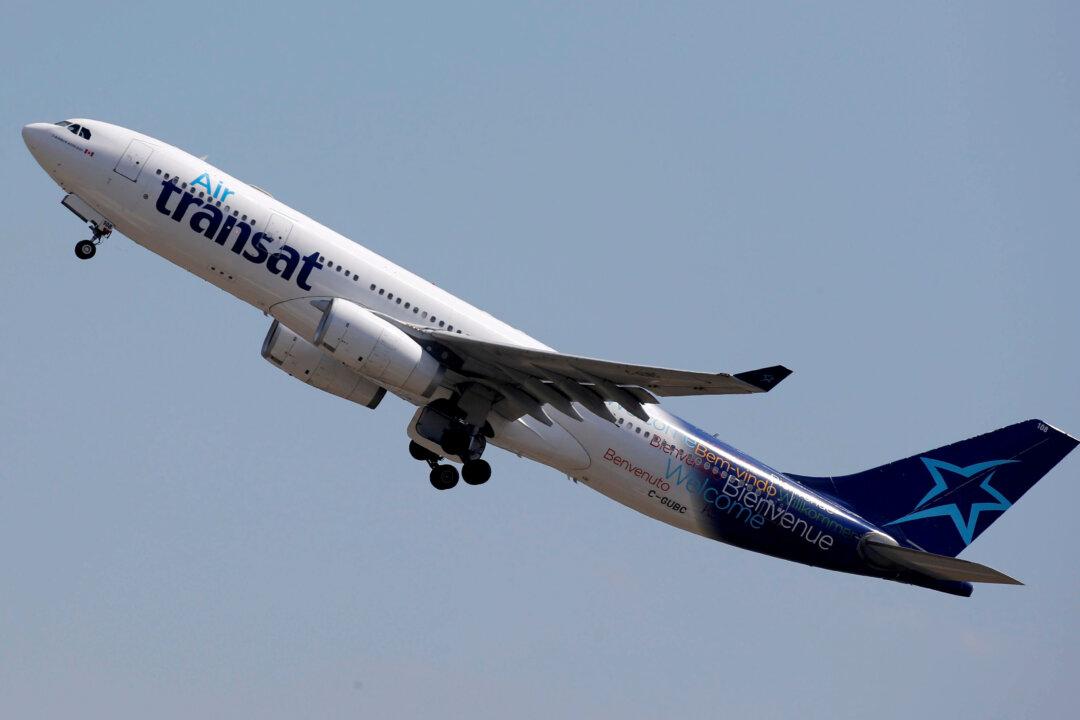 After Failed Takeover, Air Transat Seeks Help as Debt Crunch Looms