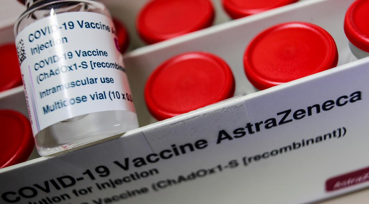 Clear Link Between AstraZeneca Vaccine and Rare Blood Clots in Brain, EMA Official Tells Paper