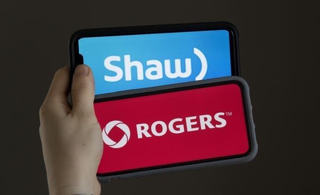 Academics, Smaller Telecoms Say Rogers Shouldn’t Be Allowed to Buy Freedom Mobile