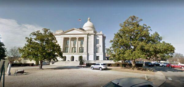 A screenshot from Google Maps shows the Arkansas Capitol building in Little Rock. (Screenshot via The Epoch Times)