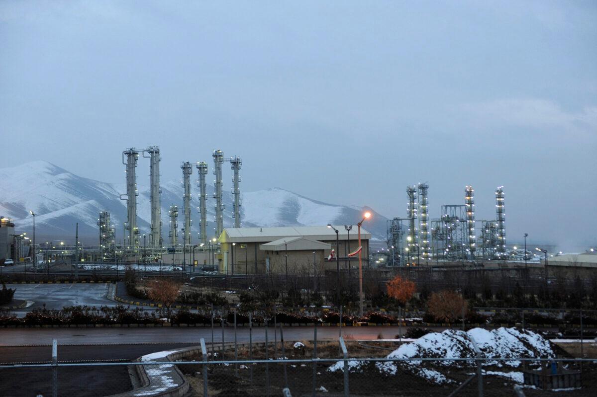 The heavy water nuclear facility near Arak, Iran, on Jan. 15, 2011. (ISNA, Hamid Foroutan/File/AP Photo)