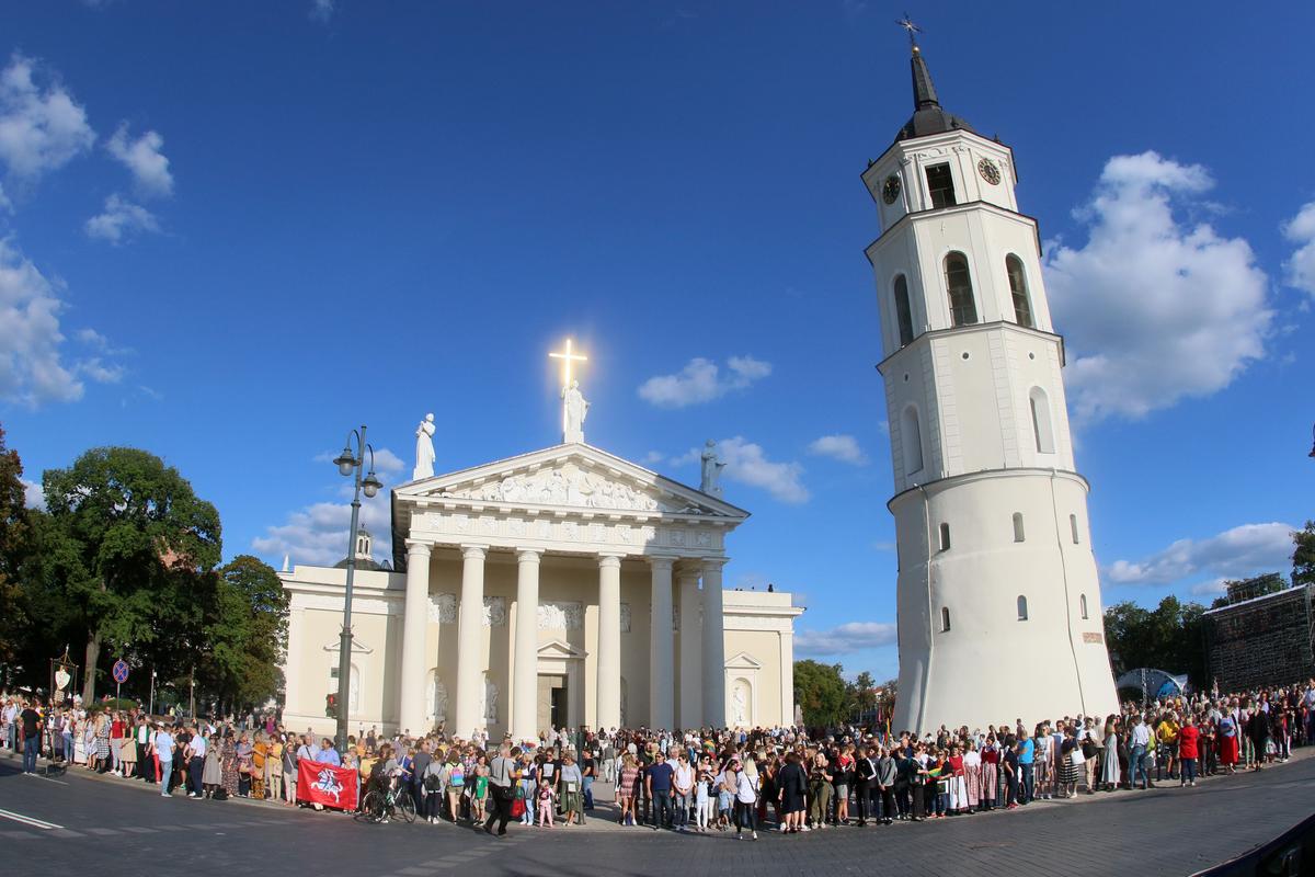 Lithuania to Leave CCP’s ‘17+1’ and Open Trade Office With Taiwan