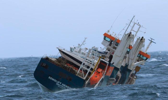 Salvage Crews Secure Drifting Dutch Cargo Ship Off Norway