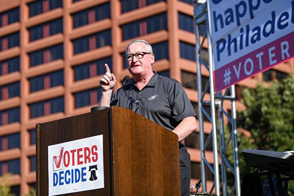 Philadelphia Mayor Jim Kenney speaks during the Count Every Vote Rally In Philadelphia at Independence Hall in Philadelphia, Penn., on Nov. 7, 2020. (Bryan Bedder/Getty Images for MoveOn)