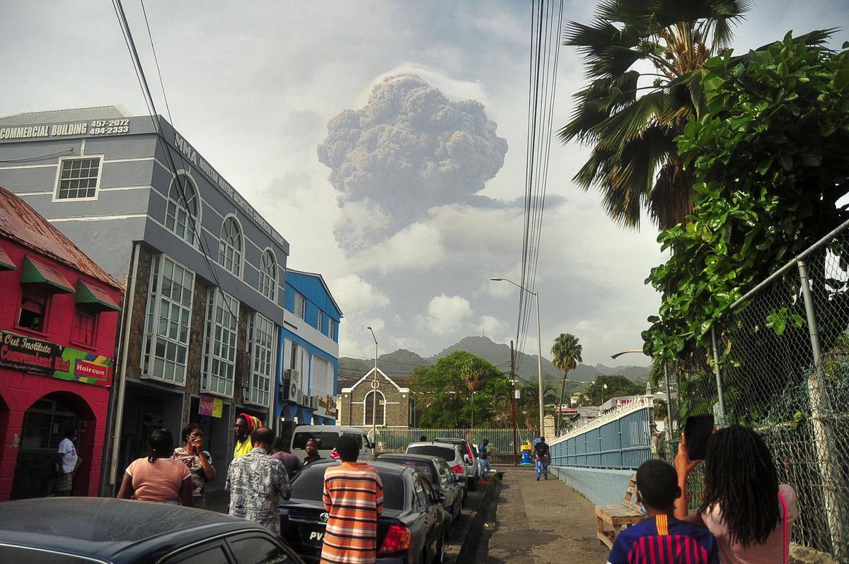 St. Vincent Awaits New Volcanic Explosions as Help Arrives