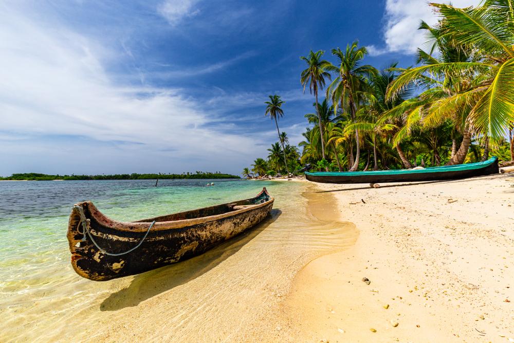 Dugout canoes on the beautiful sand beach on San Blas Islands, Panama. (Daniel Lange/ Shutterstock)