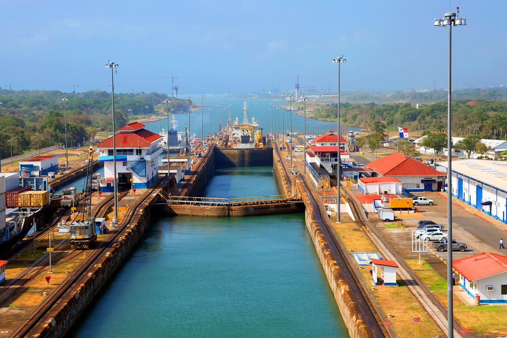 The second lock of the Panama Canal from the Pacific ocean. (Galina Savina/ Shutterstock)