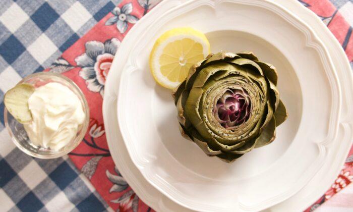 Steamed Artichokes With Garlic Butter or Lemon Mayo