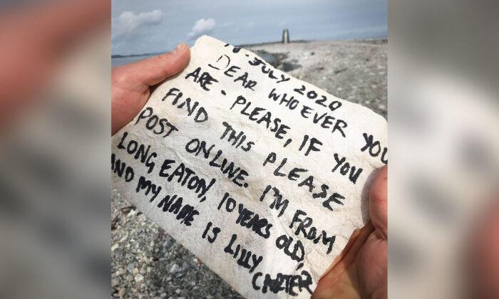 Little Girl in UK Throws Message in a Bottle into the Sea and It Gets Returned From Finder in Norway