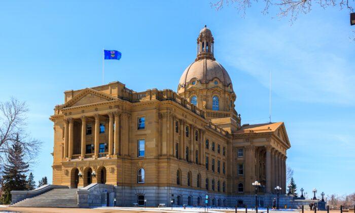 Alberta to Replace Ethics Commissioner and Chief Electoral Officer