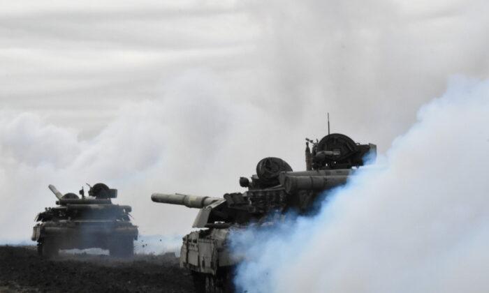 Russia, Ukraine Hold Military Drills, NATO Criticizes Russian Troop Build-Up