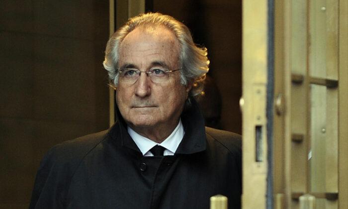 Bernie Madoff, Disgraced Ponzi Schemer, Dies at 82