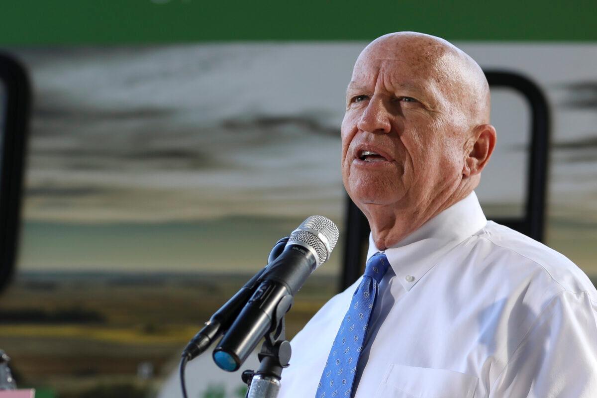 Rep. Kevin Brady (R-Texas) joins Members of Congress and farmers from across the country to rally for the United States-Mexico-Canada Agreement (USMCA) on the National Mall in Washington on Sept. 12, 2019. (Samira Bouaou/The Epoch Times)