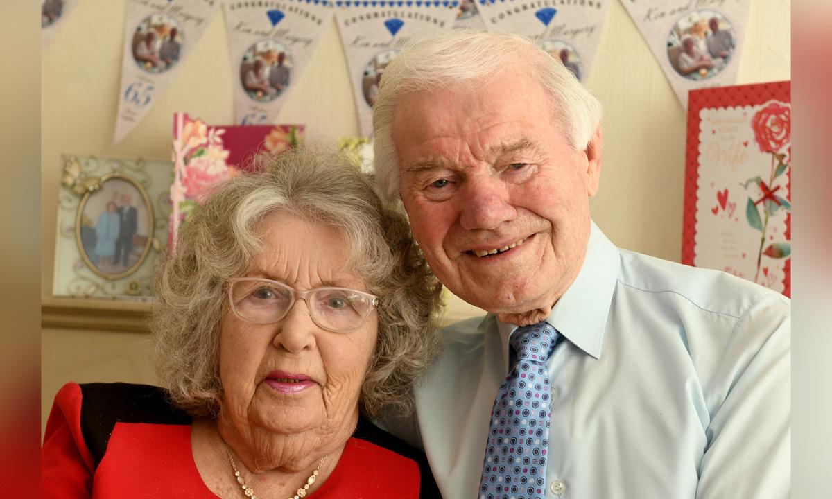 Husband, 87, Has Kept the Same Postage-Stamp-Sized Photo of His Wife in Wallet Since 1950