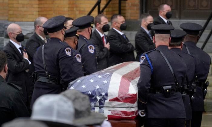 Hundreds Pay Respects at Funeral of Slain US Capitol Officer