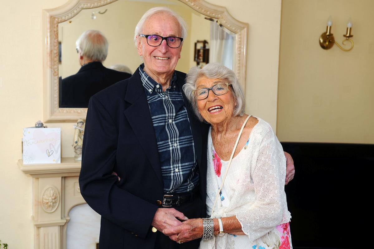 Syd and Enid Reid, both 92. (SWNS)