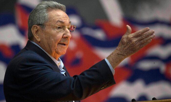Castro Era in Cuba to End as Raul Confirms He’s Retiring