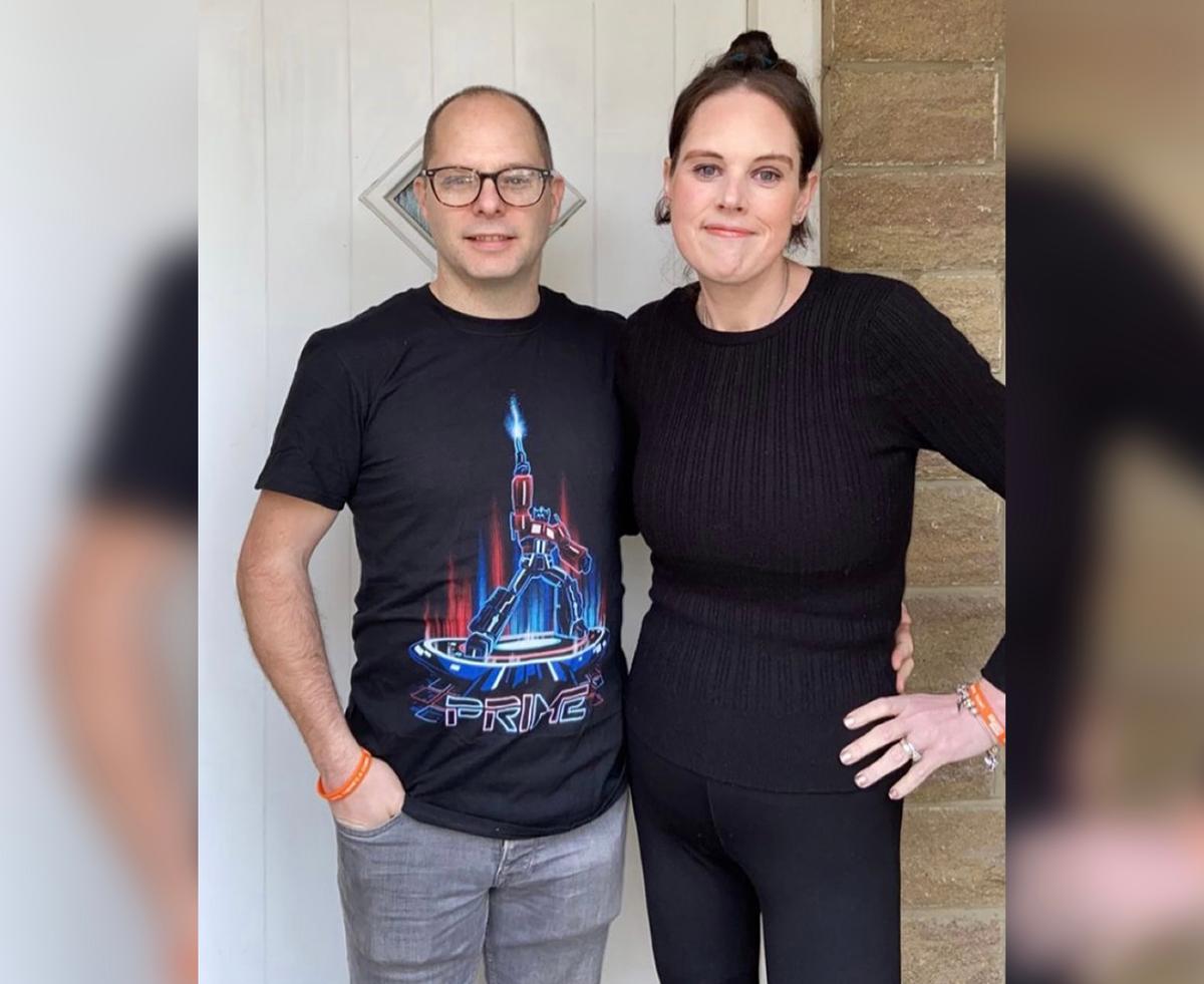 Claire Szydelko (R) and husband Lee together after she lost her weight. (Caters News)