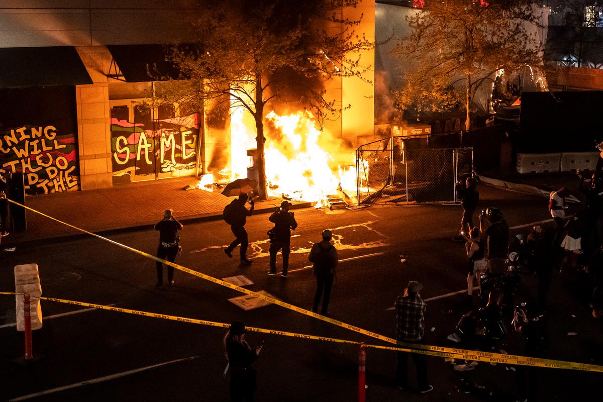 Riots Erupt Across US in Wake of Police Shootings